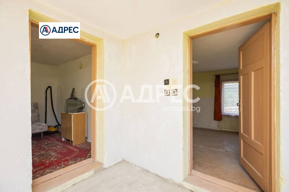 Продава КЪЩА, с. Бенковски, област Варна, снимка 8 - Къщи - 56159487