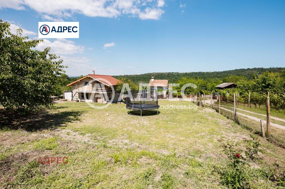 Продава КЪЩА, с. Бенковски, област Варна, снимка 2 - Къщи - 56159487