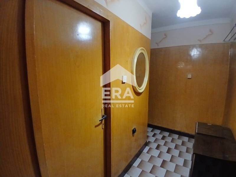 Продава 1-СТАЕН, гр. Ямбол, Граф Игнатиев, снимка 4 - Апартаменти - 52704053