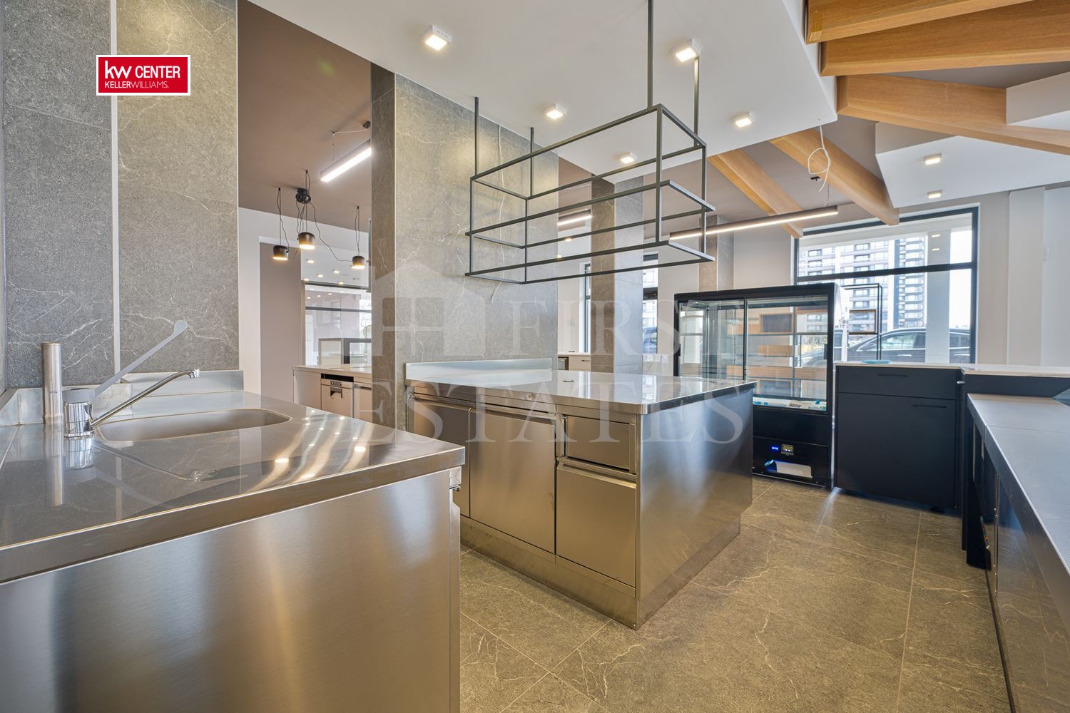 Продава МАГАЗИН, гр. София, Дружба 2, снимка 6 - Магазини - 54287291