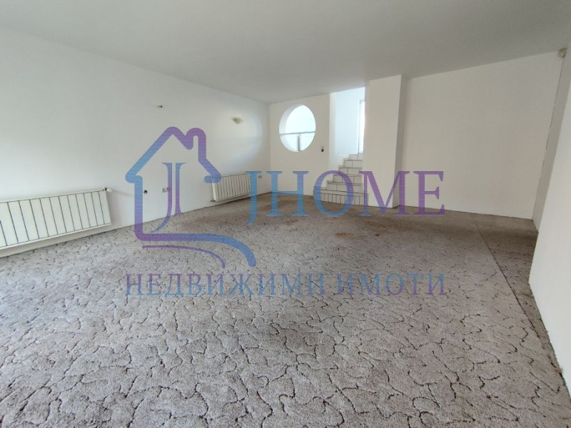 Продава МНОГОСТАЕН в град Варна, Операта - 220 кв.м / 535 000 € » 1 046 369.05 лв., ДЖЕЙ ХОУМ