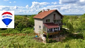 Maison Obretenik, région Roussé