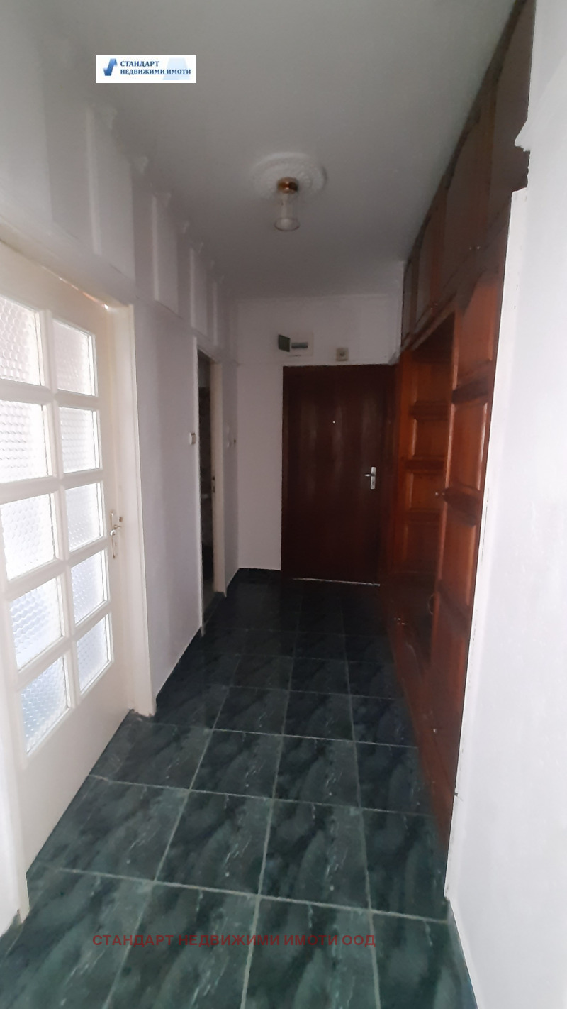 En venta  2 dormitorios Plovdiv , Tsentar , 98 metros cuadrados | 23018750 - imagen [9]