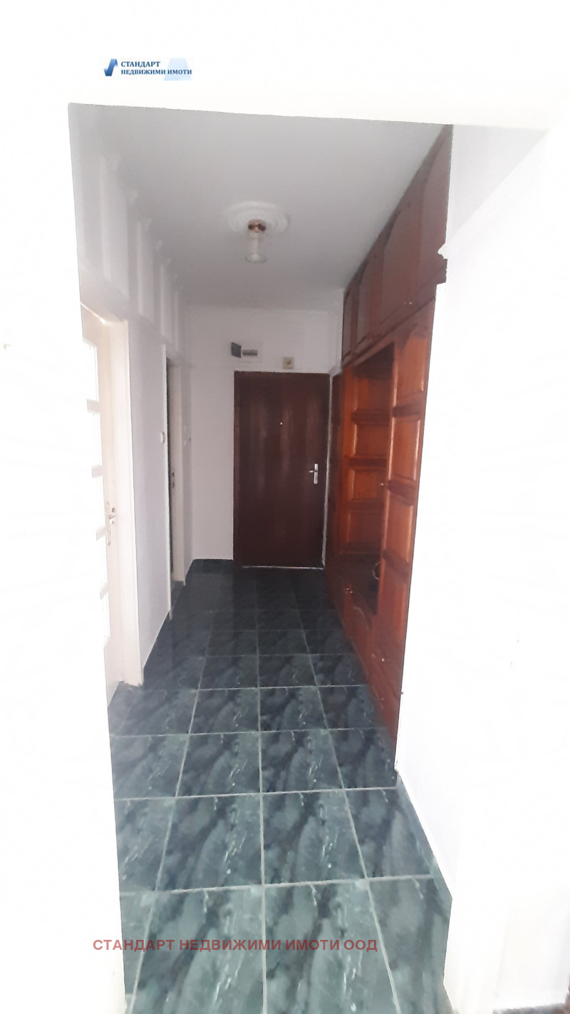En venta  2 dormitorios Plovdiv , Tsentar , 98 metros cuadrados | 23018750 - imagen [7]