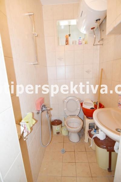 Продава ЕТАЖ ОТ КЪЩА, гр. Пловдив, Кършияка, снимка 7 - Етаж от къща - 55798627