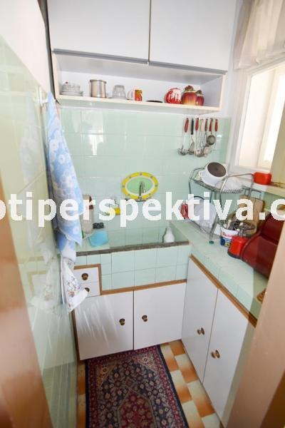 Продава ЕТАЖ ОТ КЪЩА, гр. Пловдив, Кършияка, снимка 6 - Етаж от къща - 55798627