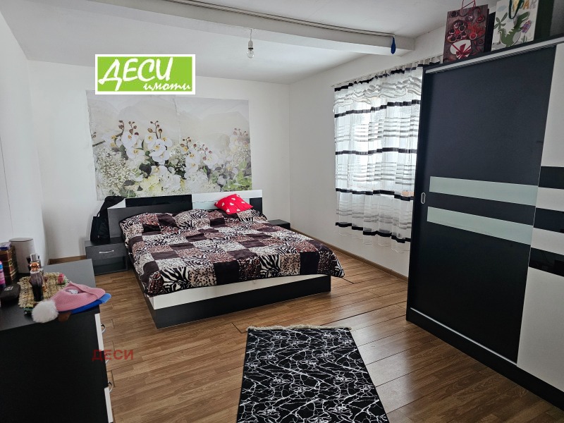 Продава КЪЩА, гр. Русе, Чародейка - Север, снимка 3 - Къщи - 53353838