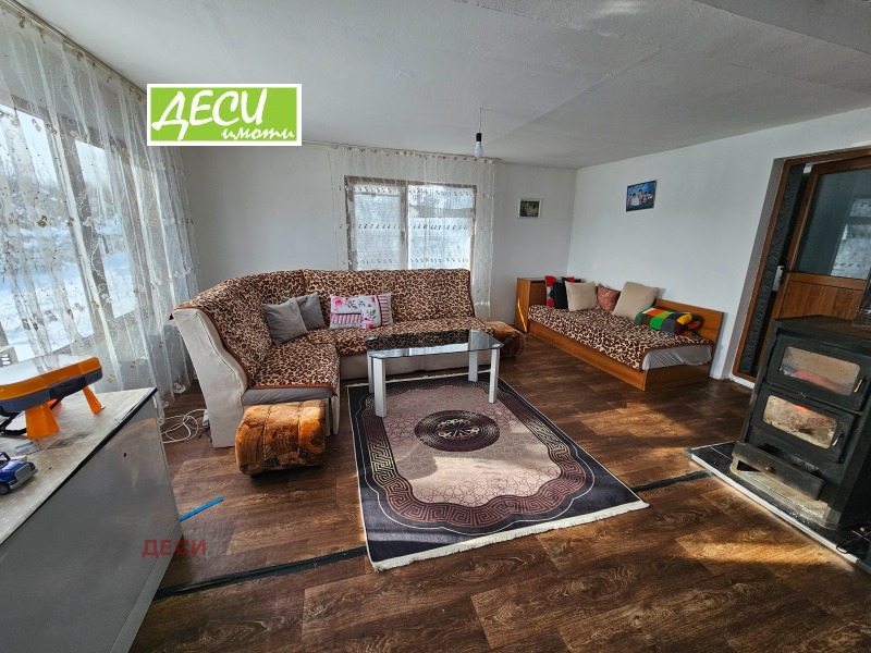 Продава КЪЩА, гр. Русе, Чародейка - Север