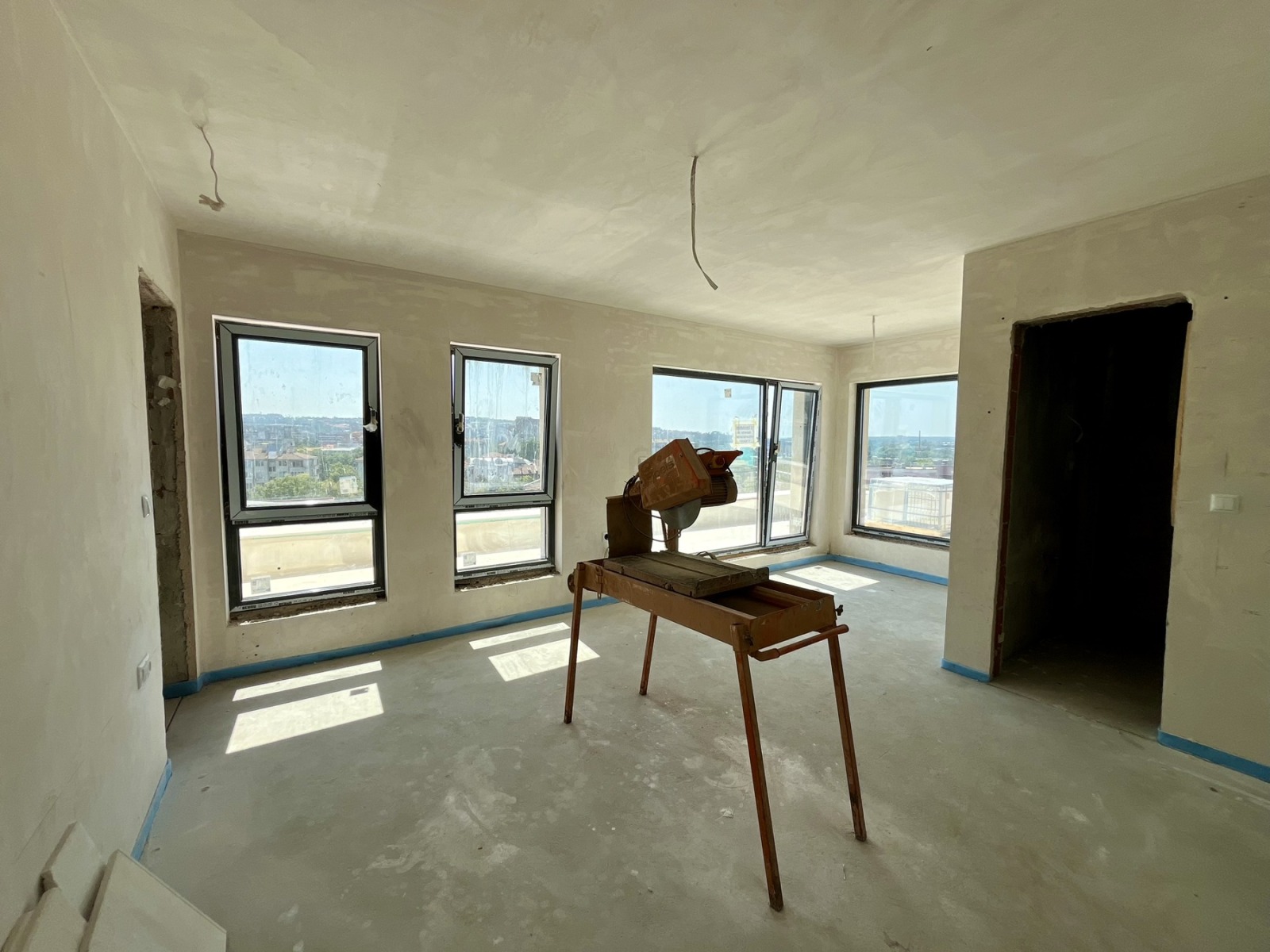 Продава МНОГОСТАЕН, гр. Русе, Център, снимка 6 - Апартаменти - 53561360