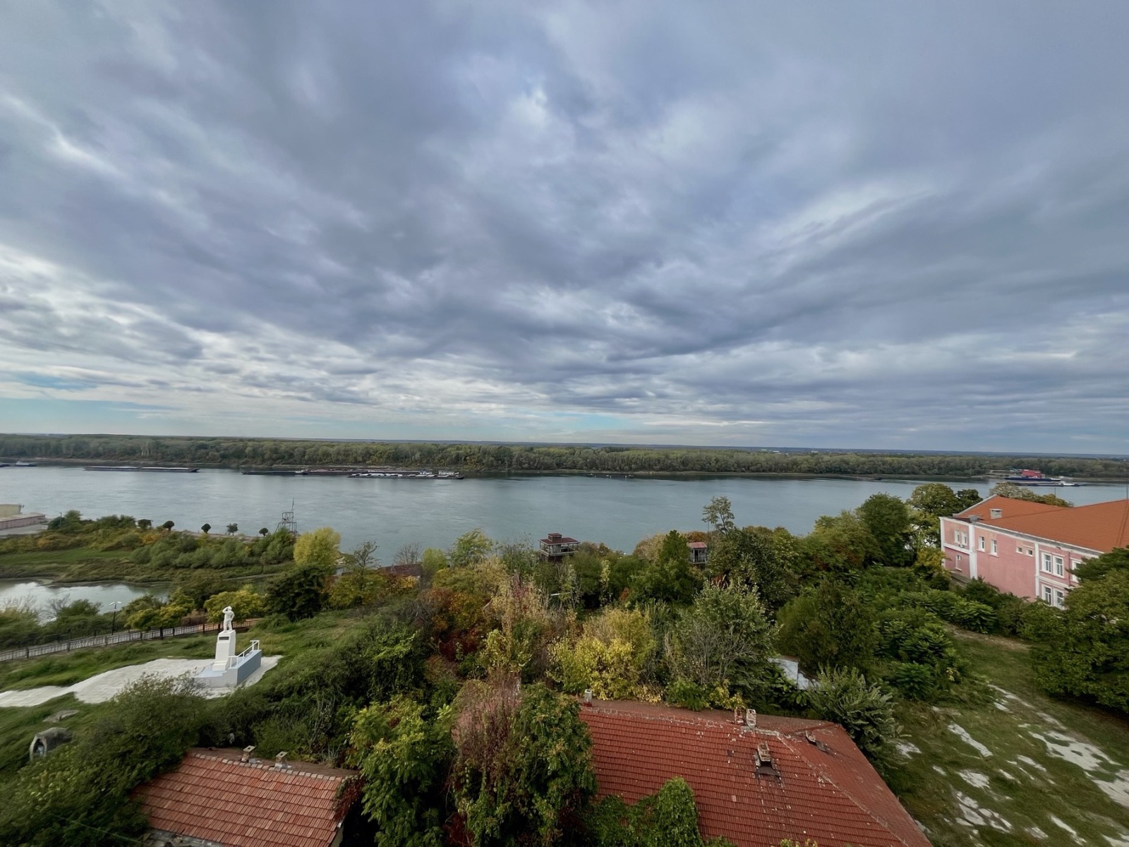 Продава МНОГОСТАЕН, гр. Русе, Център, снимка 16 - Апартаменти - 53561360
