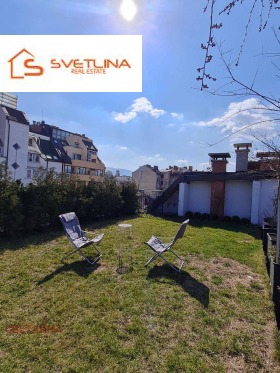 3+ soverom Tsentar, Sofia
