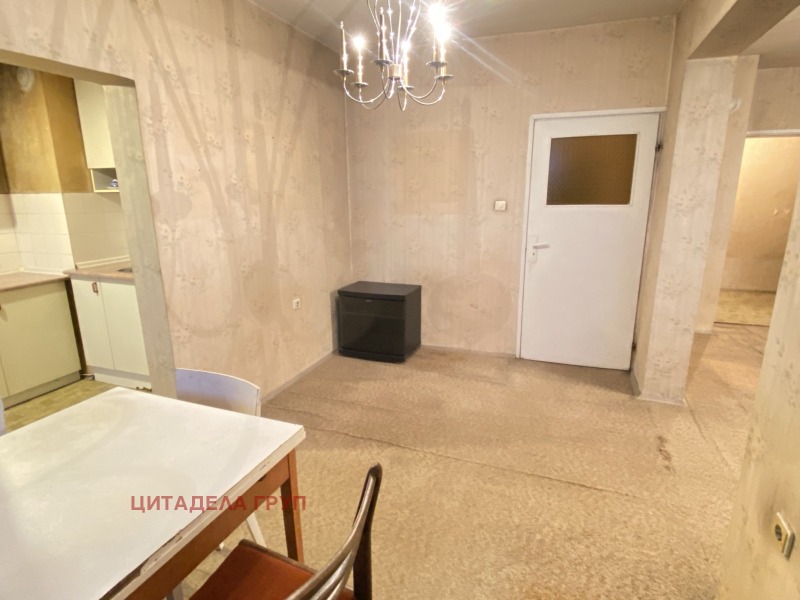 Продава 3-СТАЕН, гр. София, Зона Б-19, снимка 2 - Апартаменти - 52989649