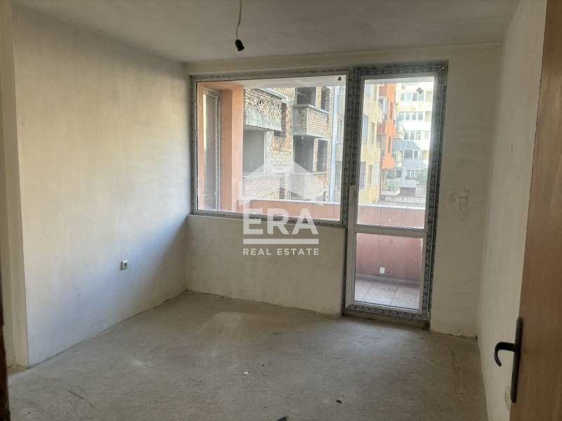 De vânzare  3 dormitoare Varna , Țentâr , 130 mp | 39696288 - imagine [8]