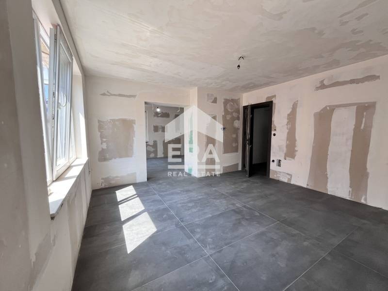 Продается  3 спальни Варна , Гръцка махала , 100 кв.м | 30953711 - изображение [3]