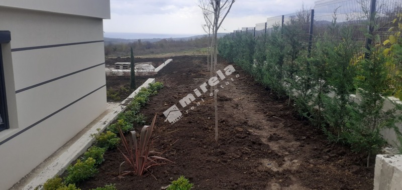 Продава КЪЩА, с. Баня, област Бургас, снимка 2 - Къщи - 50818251