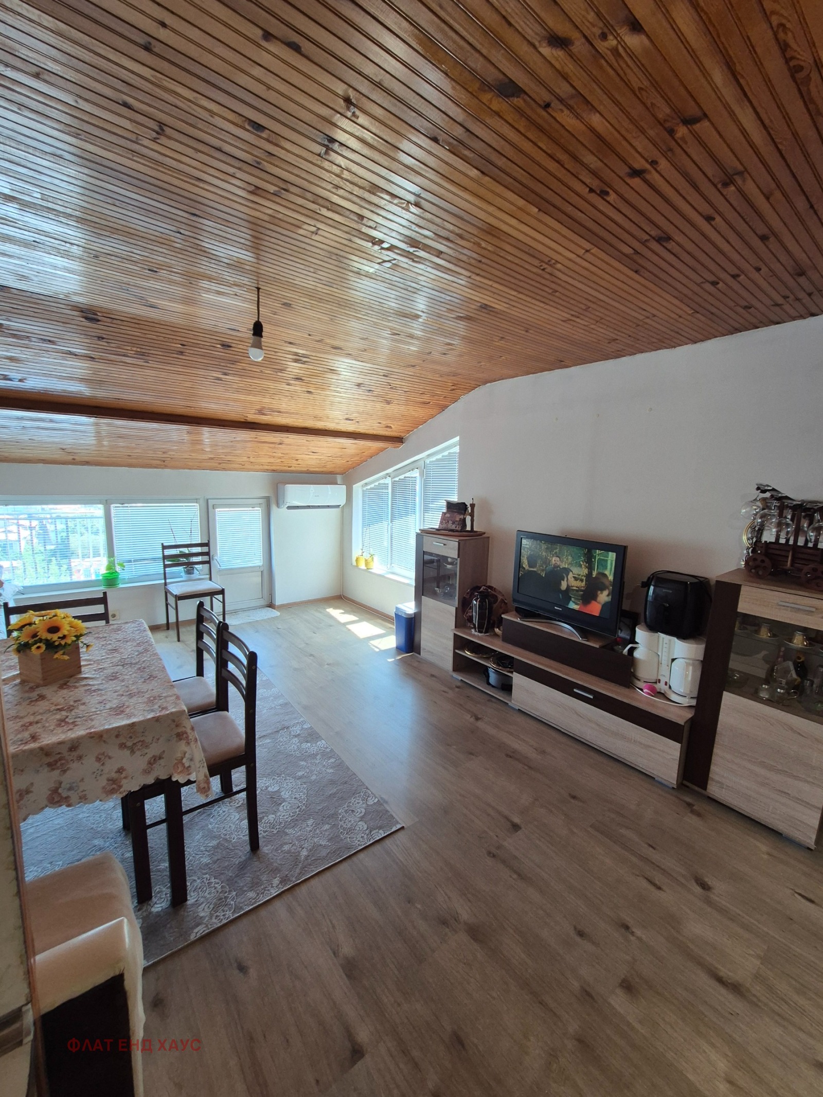 Продава ЕТАЖ ОТ КЪЩА, гр. Варна, Трошево, снимка 2 - Етаж от къща - 55623439