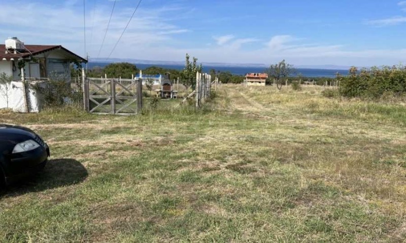Продава ПАРЦЕЛ в област Бургас, гр. Черноморец - 400 кв.м / 26 500 € » 51 829.50 лв., СУПРИММО - БУРГАС