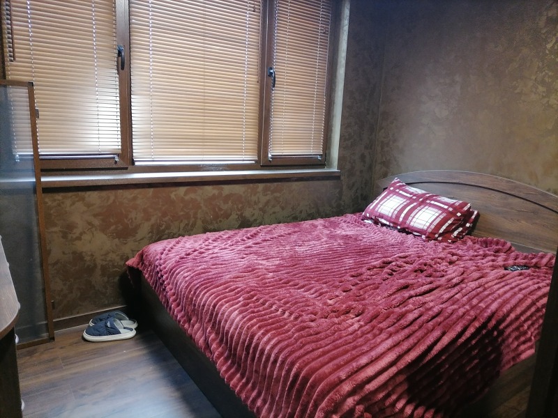 Продава МНОГОСТАЕН, гр. Шумен, Пазара, снимка 6 - Апартаменти - 52576043