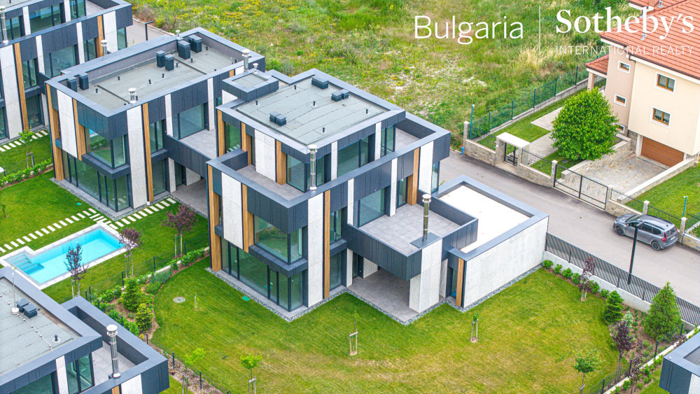 Продава КЪЩА, гр. София, м-т Детски град, снимка 8 - Къщи - 53113024