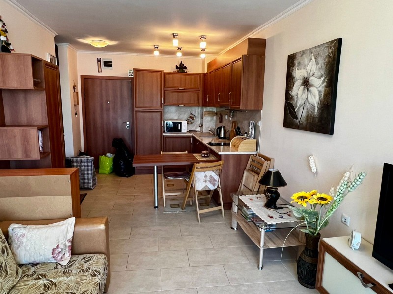 Продава  2-стаен област Бургас , к.к. Слънчев бряг , 70 кв.м | 93762173 - изображение [2]