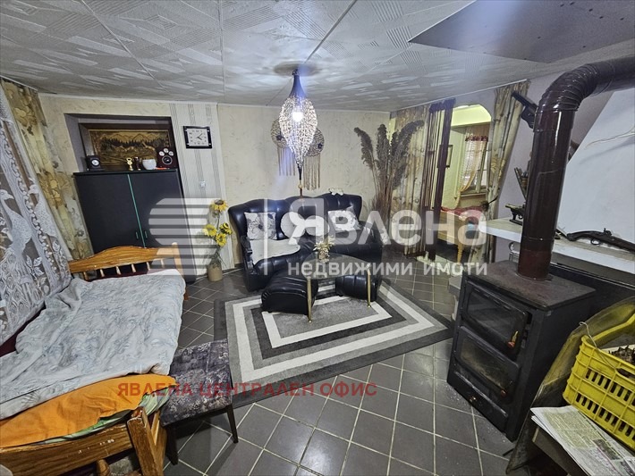 Продава КЪЩА, с. Безден, област София област, снимка 6 - Къщи - 53687374