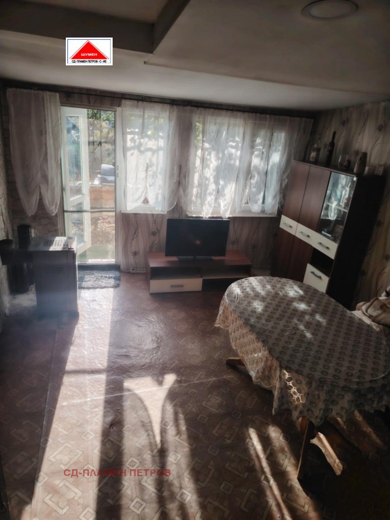 Продава ВИЛА, гр. Шумен, м-т Под Манастира, снимка 8 - Вили - 53198344