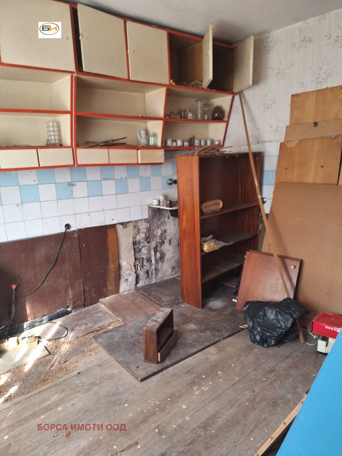 Продава ЕТАЖ ОТ КЪЩА, гр. Враца, Център, снимка 3 - Етаж от къща - 56738650