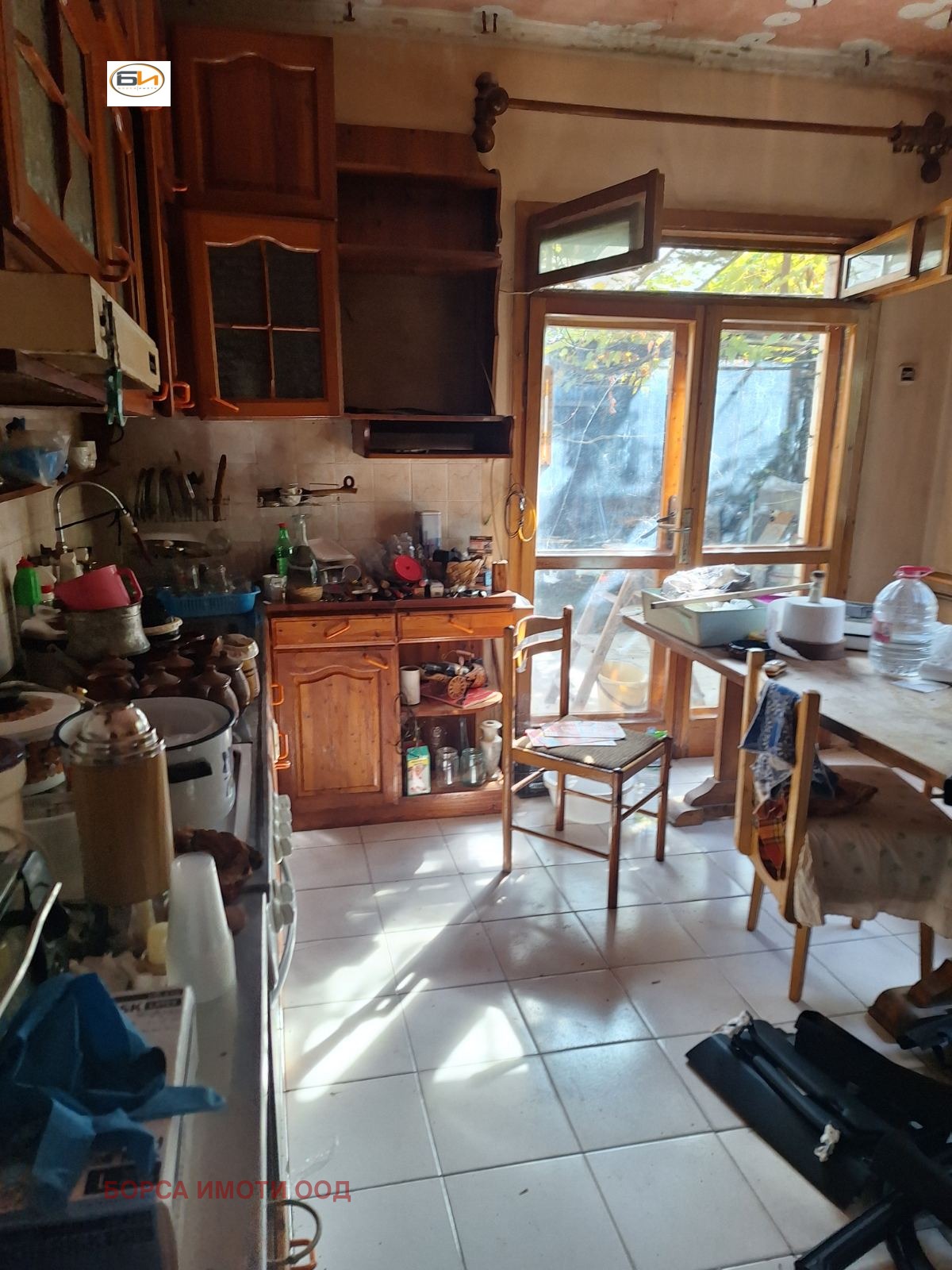 Продава ЕТАЖ ОТ КЪЩА, гр. Враца, Център, снимка 2 - Етаж от къща - 56738650