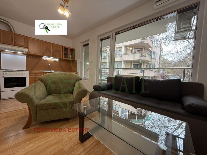 In vendita  2 camere da letto Plovdiv , Karshiiaka , 84 mq | 93224144