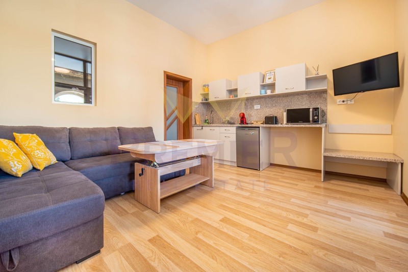 Продава 3-СТАЕН, гр. Балчик, област Добрич, снимка 3 - Апартаменти - 53083838