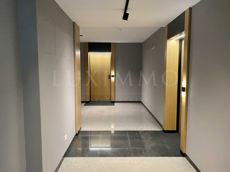 De vânzare  3 dormitoare Sofia , Mladost 2 , 157 mp | 42717094 - imagine [16]