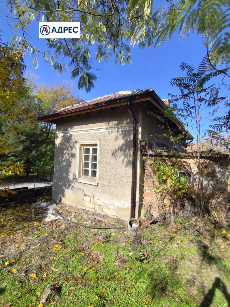 Продава КЪЩА, с. Върбица, област Плевен, снимка 3 - Къщи - 52600365