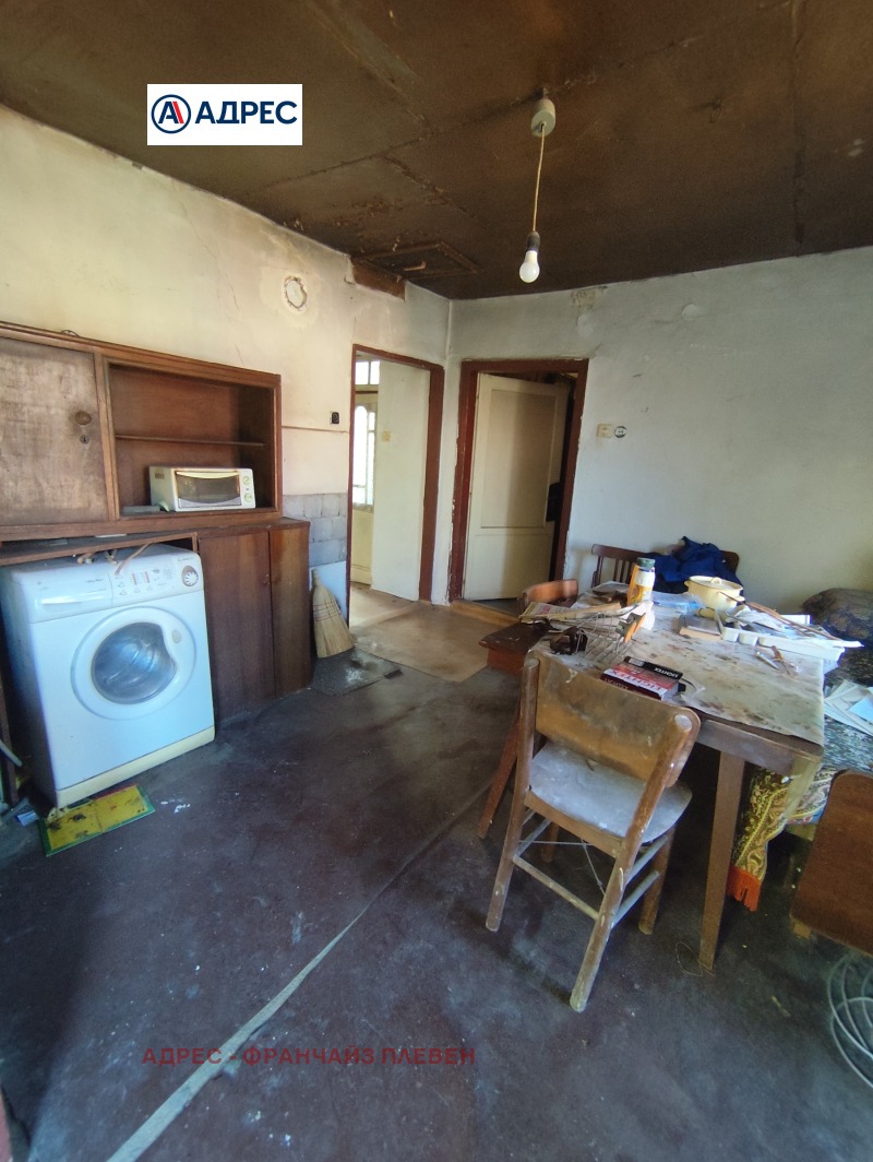 Продава КЪЩА, с. Върбица, област Плевен, снимка 6 - Къщи - 52600365