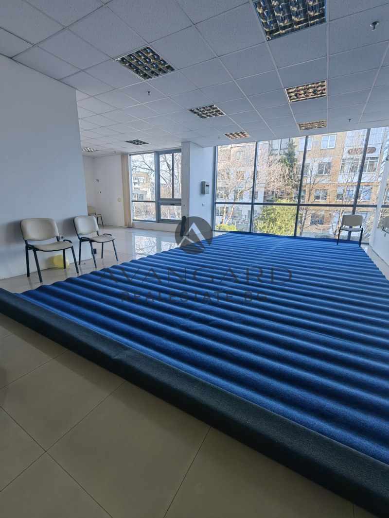 Продава МАГАЗИН в град Пловдив, Тракия - 109 кв.м / 239 799 € » 469 006.08 лв., АВАНГАРД РИЪЛ ЕСТЕЙТ