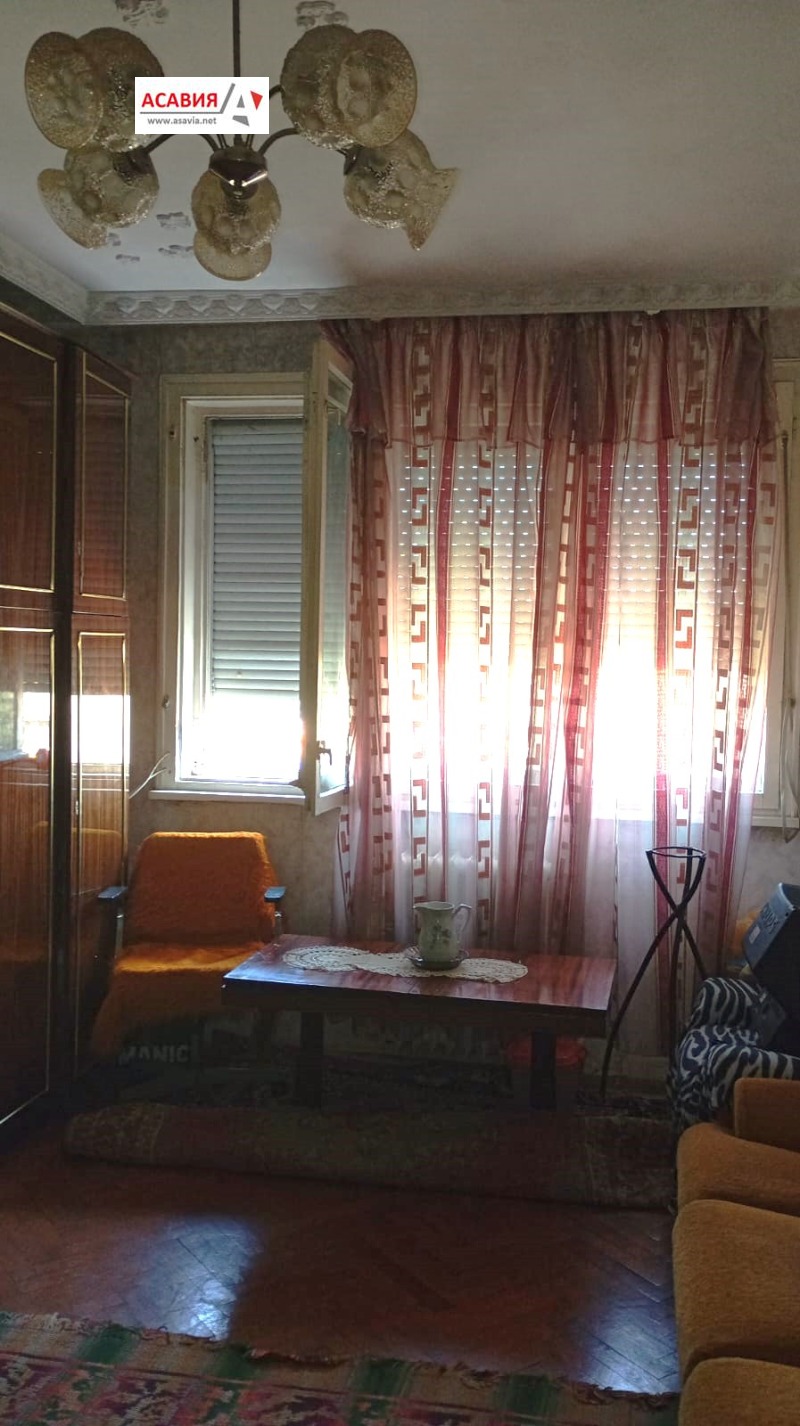 Продава  2-стаен град Плевен , Широк център , 64 кв.м | 53266499 - изображение [8]