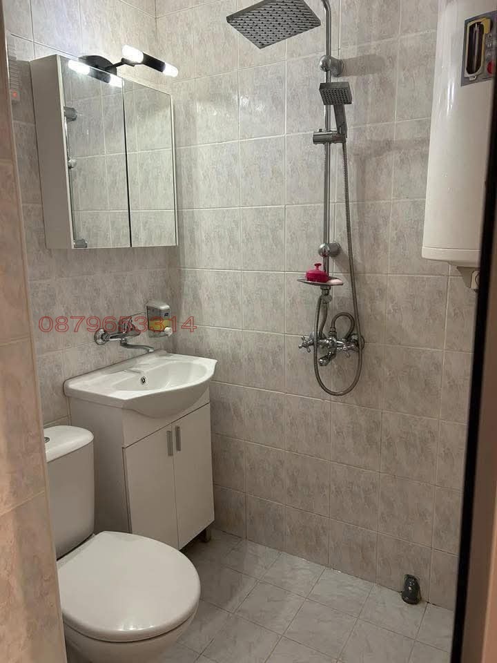 Продава 4-СТАЕН, гр. Добрич, Христо Ботев