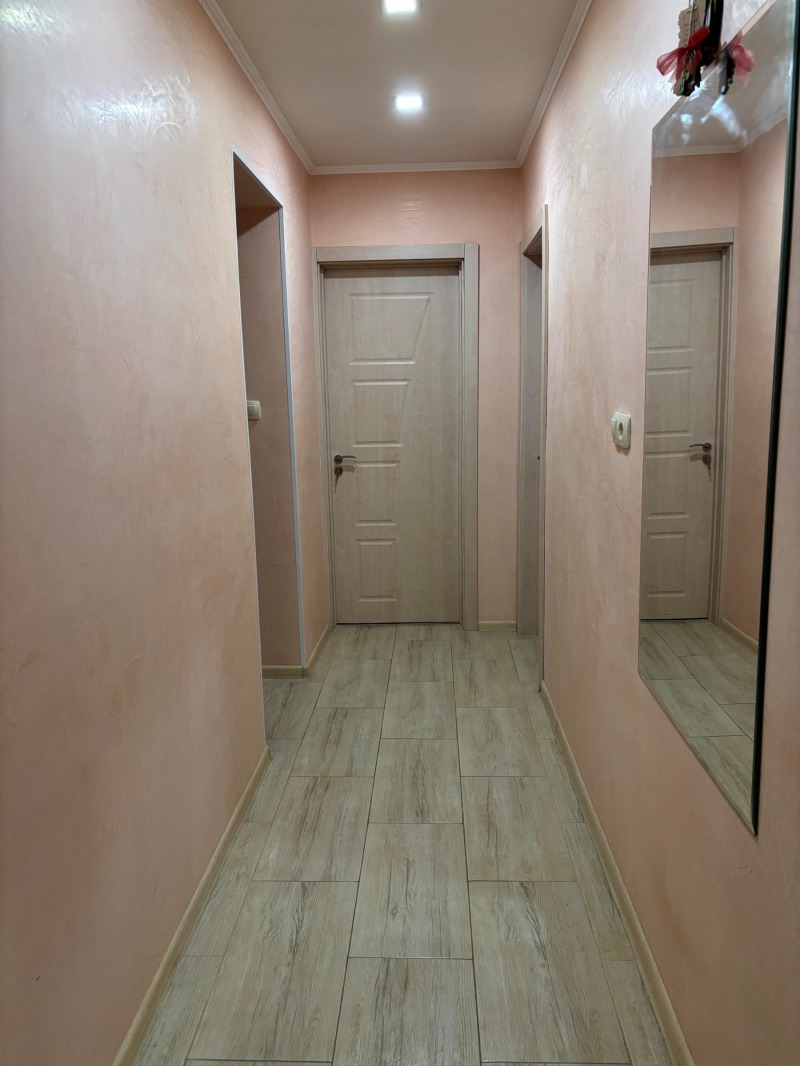 Продава ЕТАЖ ОТ КЪЩА, гр. Лясковец, област Велико Търново, снимка 5 - Етаж от къща - 52385183