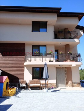 Casa German, Sofia 1
