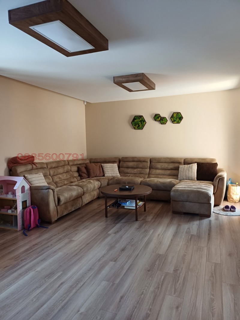 En venta  Casa Sofia , German , 260 metros cuadrados | 43019432 - imagen [3]