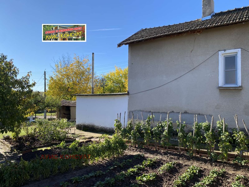 Продава КЪЩА, с. Вирове, област Монтана, снимка 2 - Къщи - 53254626