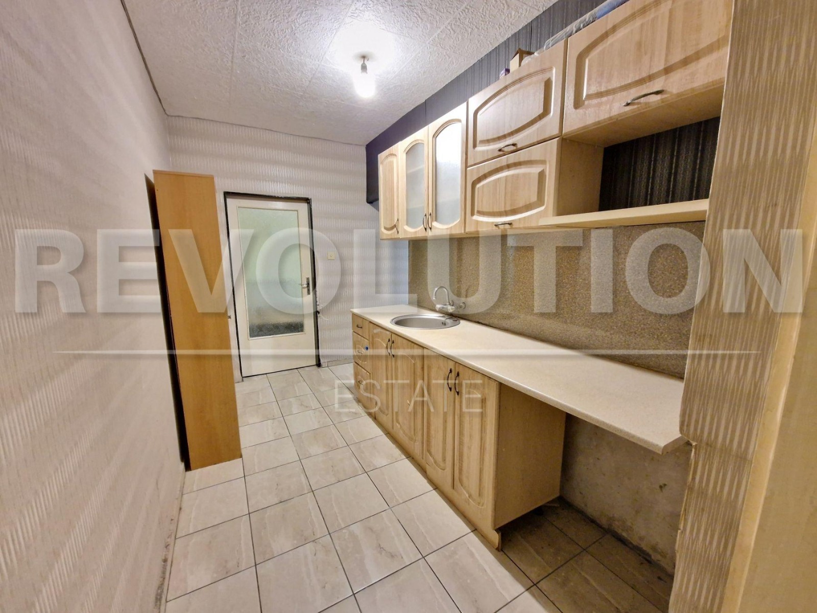 Продава 2-СТАЕН, гр. София, Полигона, снимка 3 - Апартаменти - 54254706