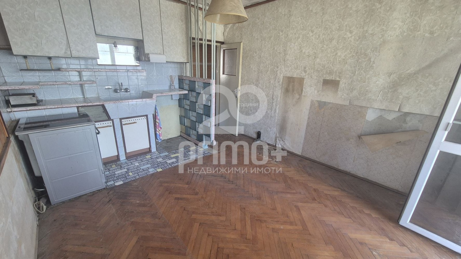 Продава 2-СТАЕН, гр. Велико Търново, Бузлуджа, снимка 2 - Апартаменти - 55636413