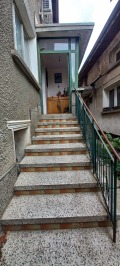 Продава ЕТАЖ ОТ КЪЩА, област Монтана, гр. Берковица • 88000 лв. / 44993.69 € • 87848135 4