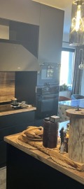 Продава КЪЩА, град Варна, Свети Никола • 750000 € / 1466872.50 лв. • 28226268 4