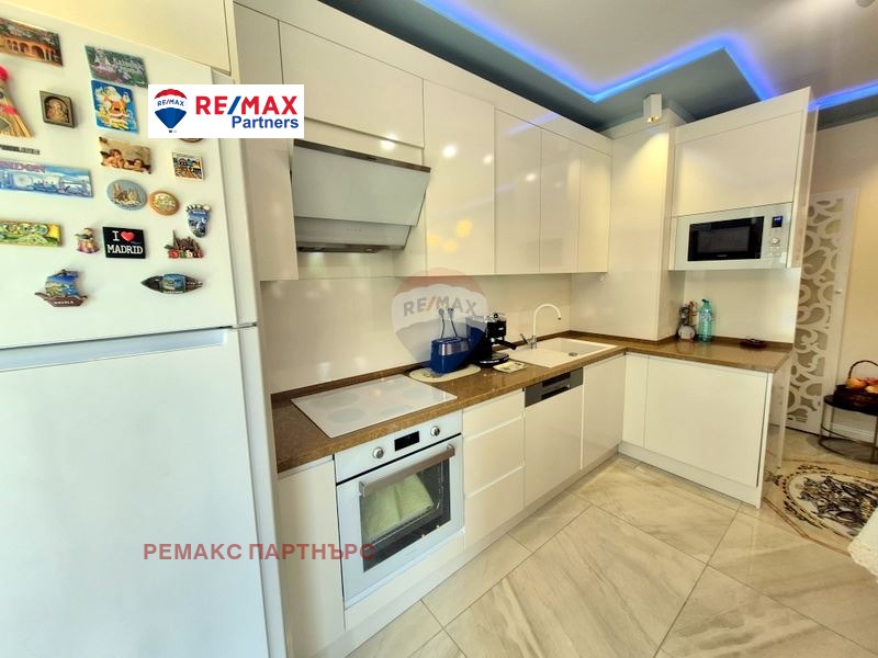 Продава  3-стаен град Варна , Трошево , 93 кв.м | 42431236
