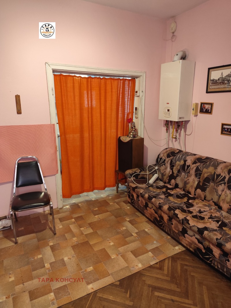 Продава 3-СТАЕН, гр. Горна Оряховица, област Велико Търново, снимка 4 - Апартаменти - 52720592