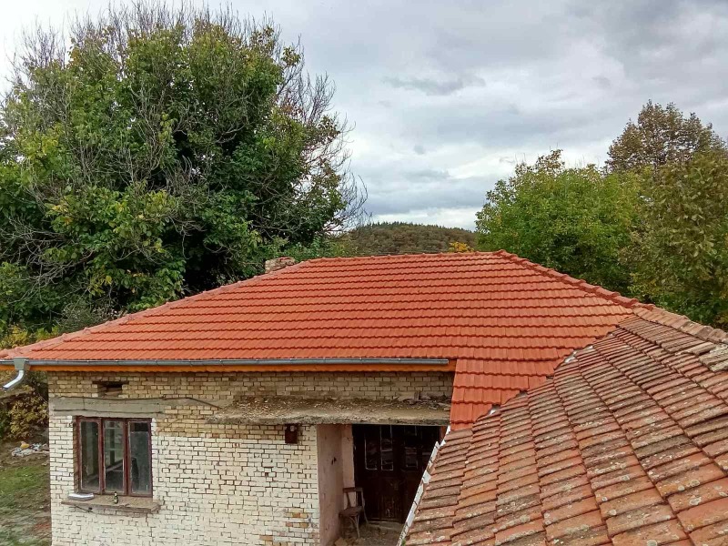 Продава КЪЩА, с. Веселиново, област Шумен, снимка 2 - Къщи - 53314743