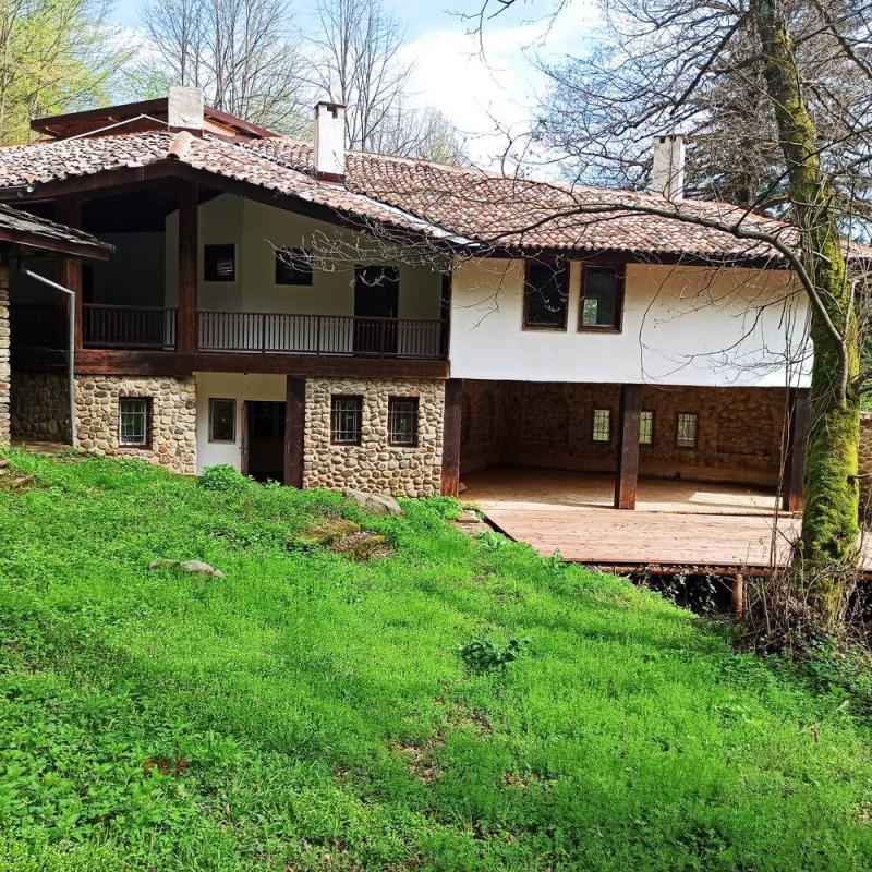 Til salgs  Villa region Sofia , Pravets , 887 kvm | 81321662 - bilde [2]