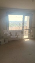 Продава МНОГОСТАЕН, град Добрич, Дружба 4 • 65800 € / 128693.61 лв. • 75980940 4