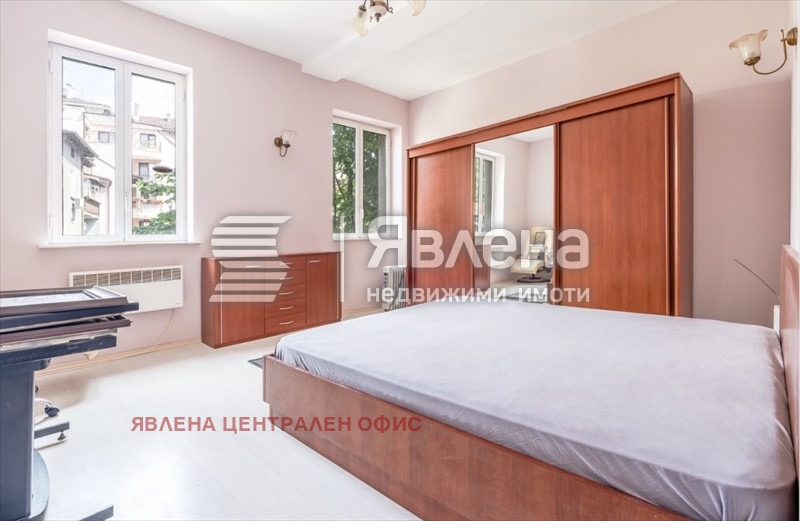 Продава 3-СТАЕН, гр. София, Център, снимка 3 - Апартаменти - 56229556